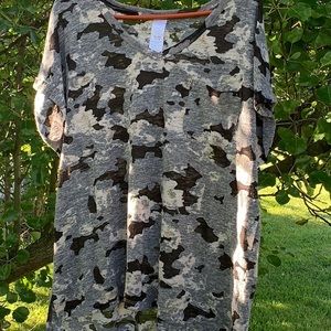 Time and Tru tee, XL, gray and black multi